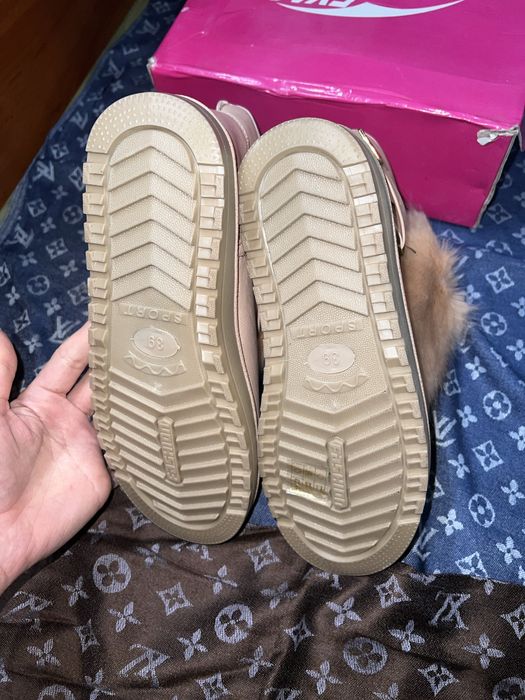 Чисто нови ботушки