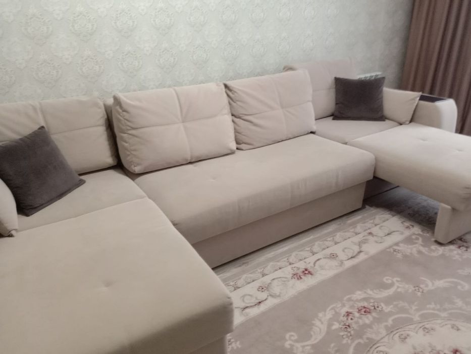 Продам диван 3,5 метра