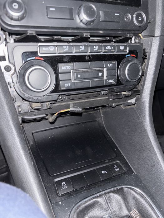 Panou clima vw golf 6