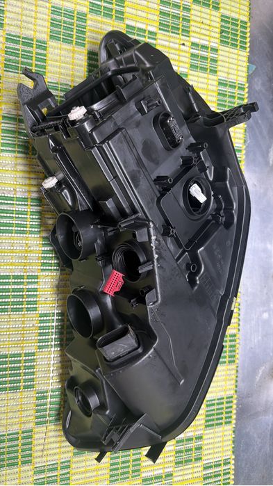 Far dreapta Audi A6 c7 4g bixenon