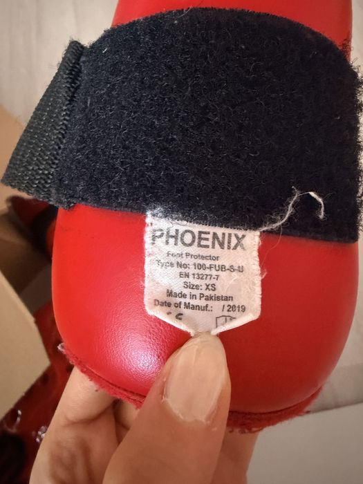 Протектор за крака Phoenix