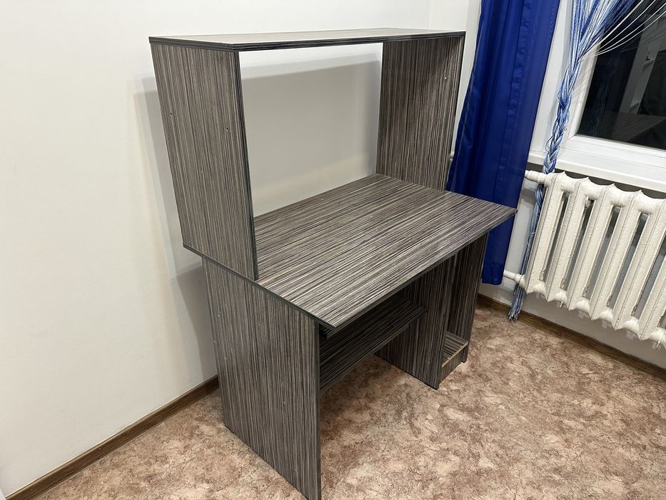 Компьтерный стол