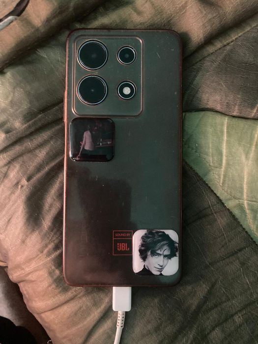 Обменяю на айфон.