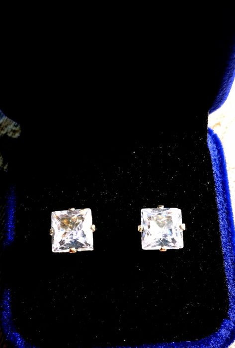 Стильные серьги на каждый день