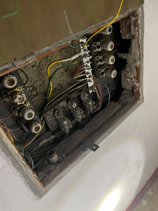 Electrician non stop-Intervenții rapide 24/7 Bucuresti/Ilfov