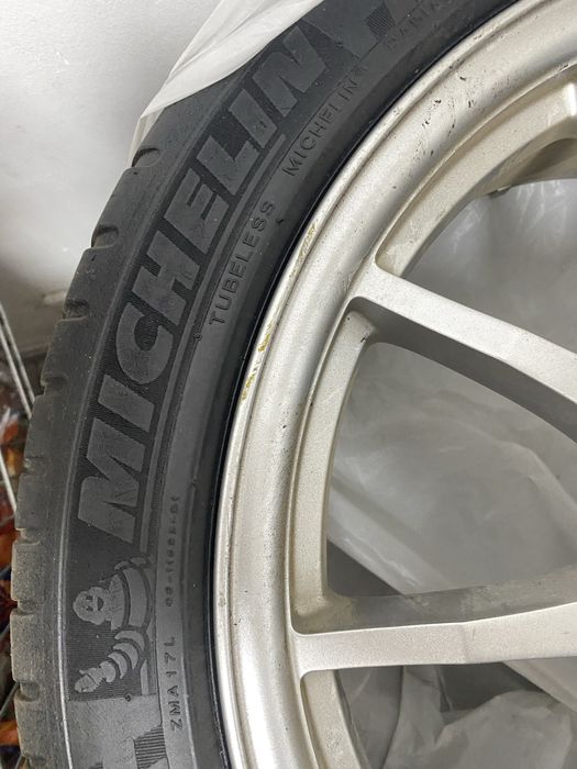 диски Oz с шинами R 18