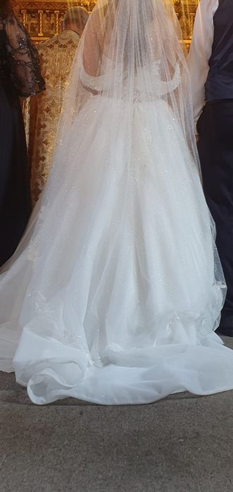 Vând roche de mireasă