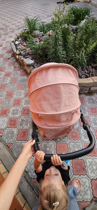 коляска детская в очень хорошем состоянии