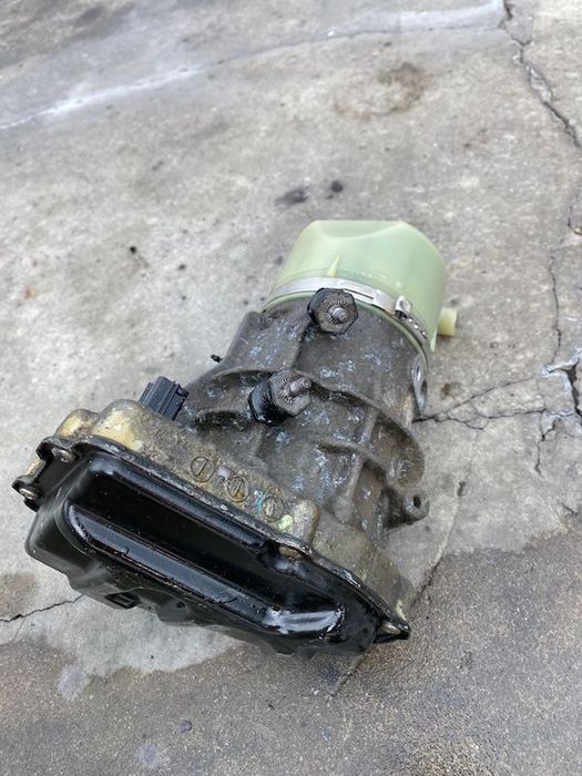 Pompa Servodirectie Volvo XC60 XC70 S60 S70 S80 V70 2014+ 31340205