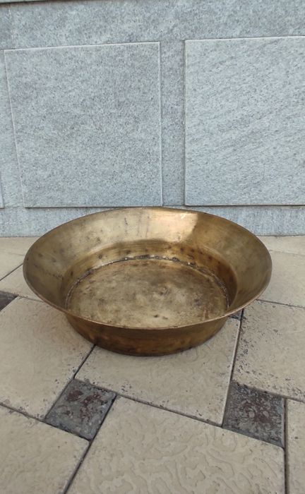 Мис тогора уринмаган