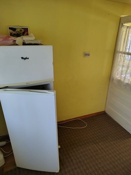 Teren +casa bătrânească,ideal pentru construcție și renovare