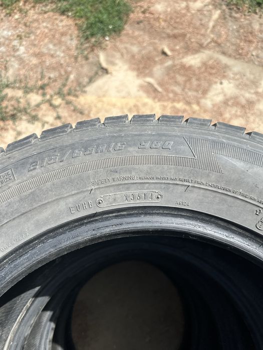 Зимние шины 215/65/16