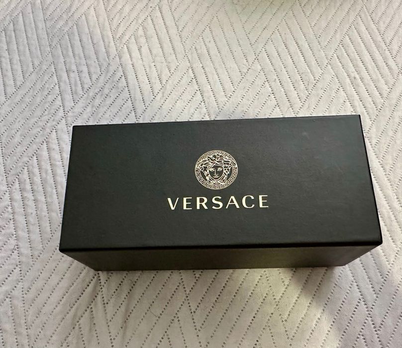 Оригинални очила на Versace