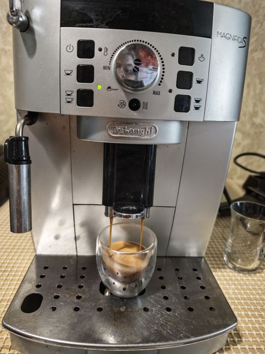 Delonghi ECAM 22.110.SB Magnifica S