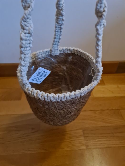 Ghiveci flori suspendat cu agatatoare, impletit