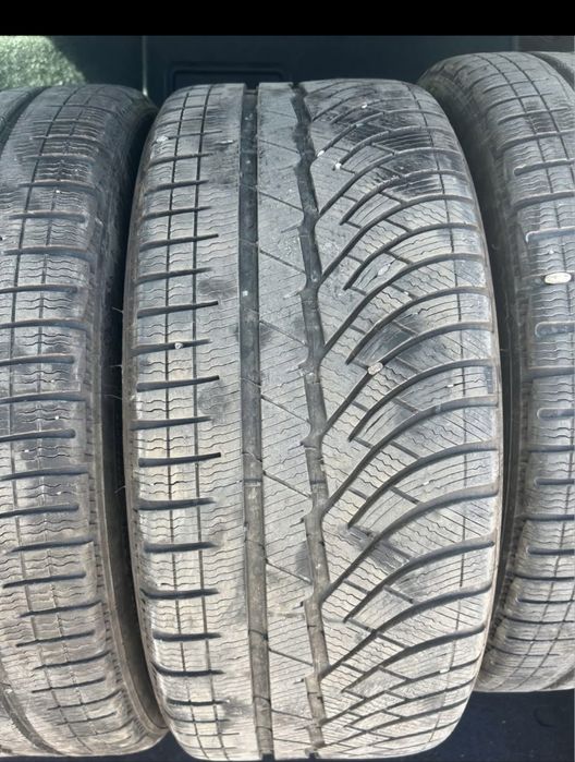 Anvelope de iarna 225/40/19 Michelin