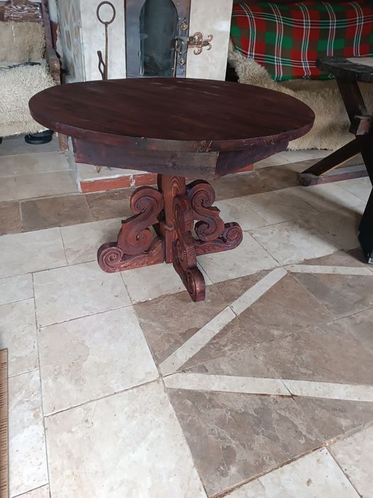 Продавам ръчно направена маса