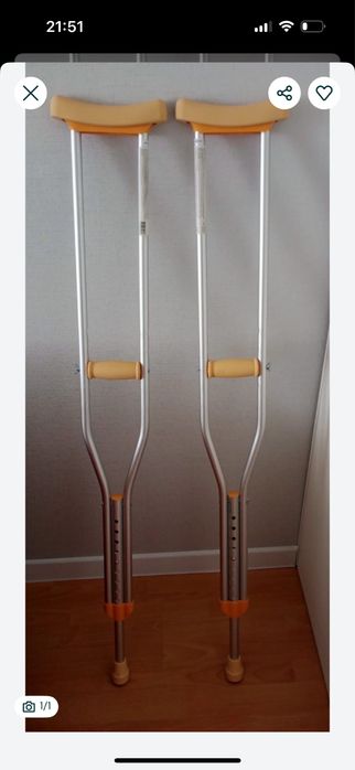 Продам костыли новые