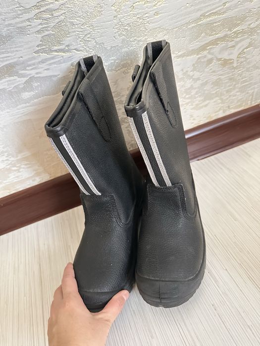 спецботинкиновый