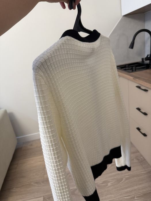 Продам женскую кофту