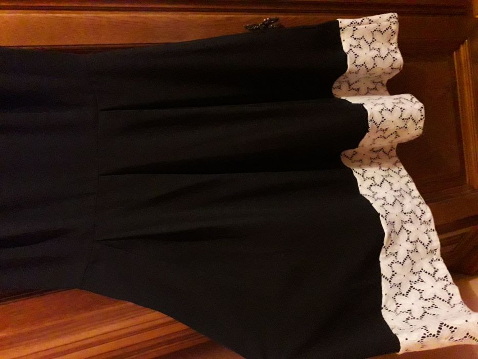 Rochie elegantă neagră