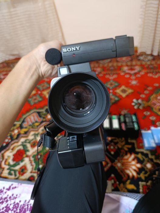 Sony video 8 pro sotiladi