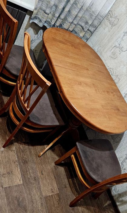 Кухонный стол. Стол+стулья