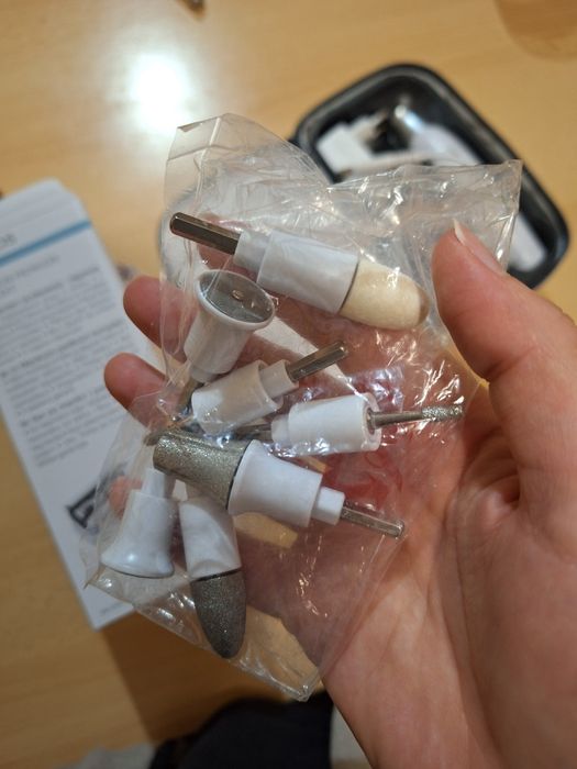 Комплект за маникюр и педикюр