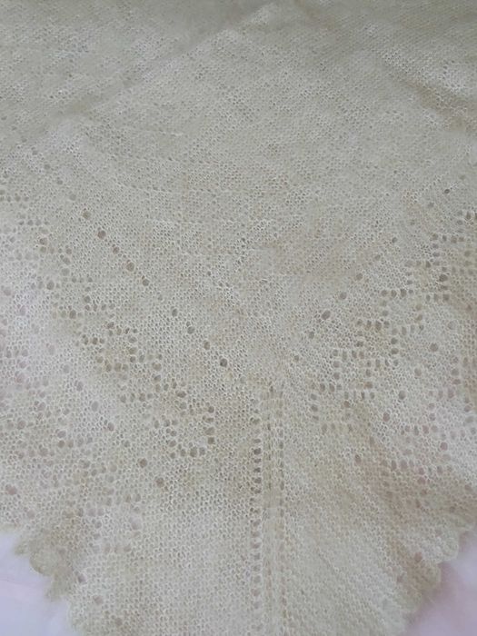 Платок из ангорки теплый