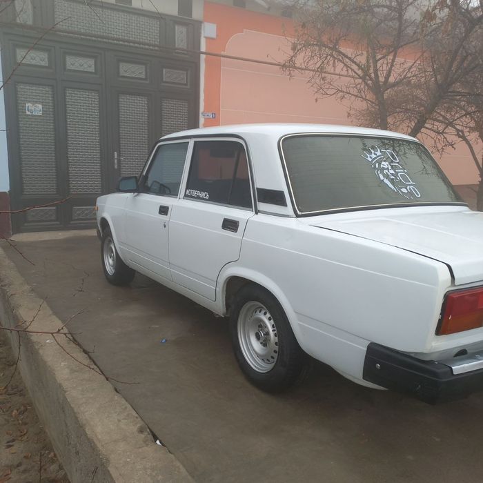 Lada jiguli vaz 2107