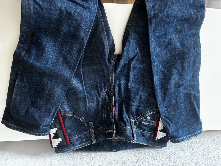 dsquared2 jeans.