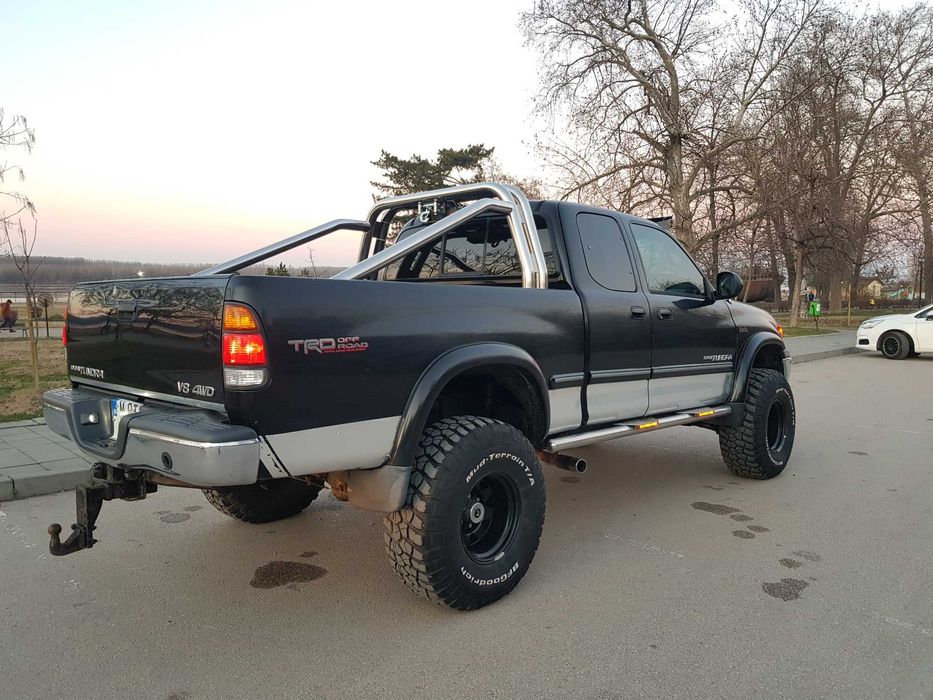 toyota tundra v 8 4x4