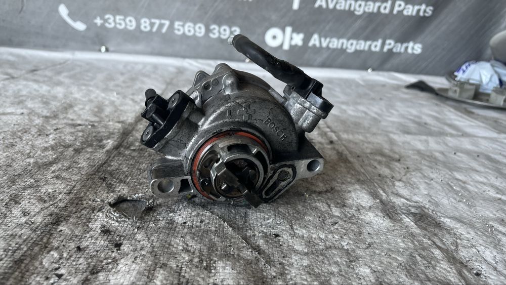 Volvo V40 1.6D вакуум помпа