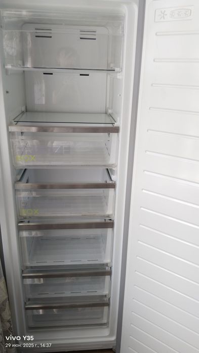 Морозильник на продажу