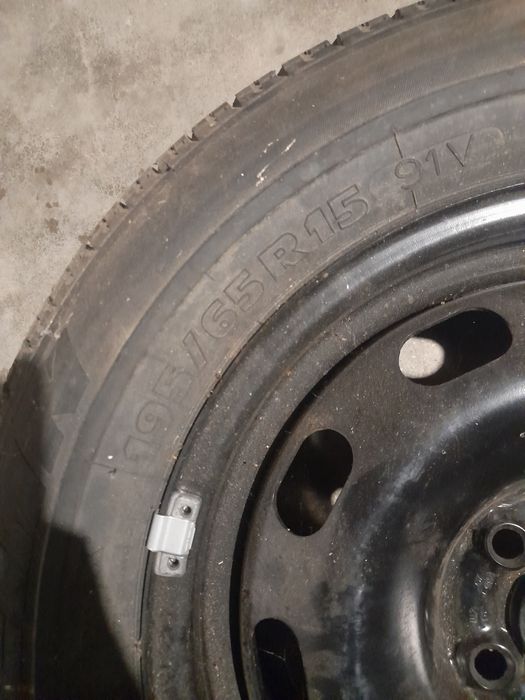 Резервна гума за шкода октавия