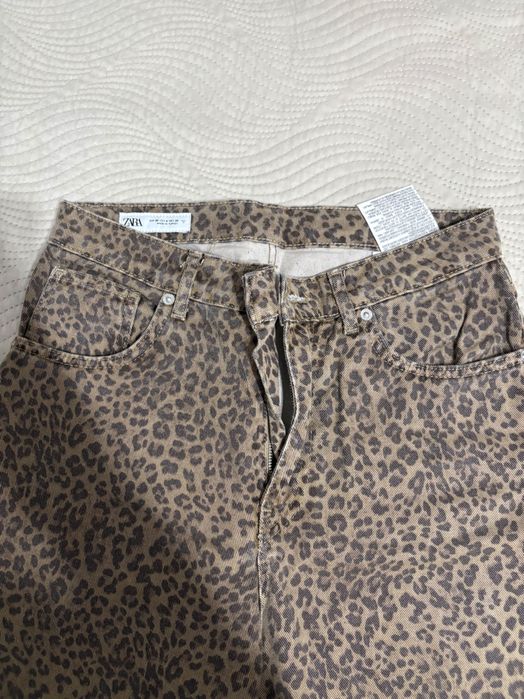 Дънки Zara, Stradivarius