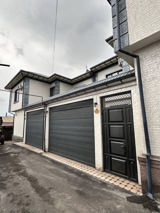 Академ городокда 1,5 сотокли ховли сотилади