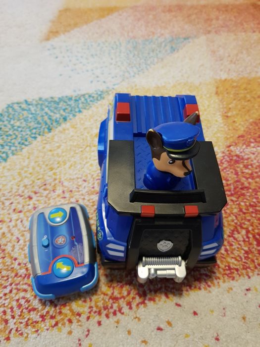 Mașinuță PAW Patrol Chase cu telecomandă