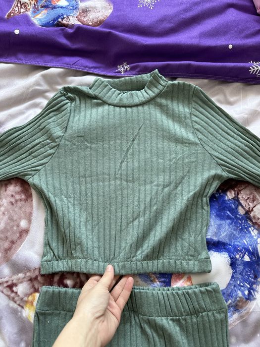 Дамски комплект блуза + пола светло зелен