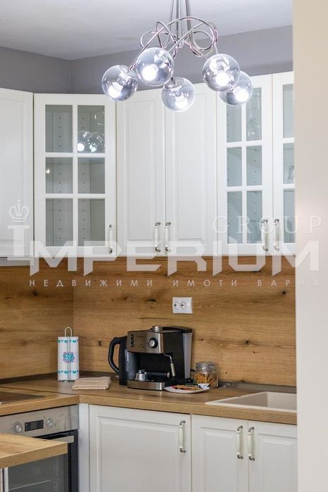 Дава се под наем Двустаен апартамент в Варна, Чайка - 75 кв.м за 816 € - Снимка #12