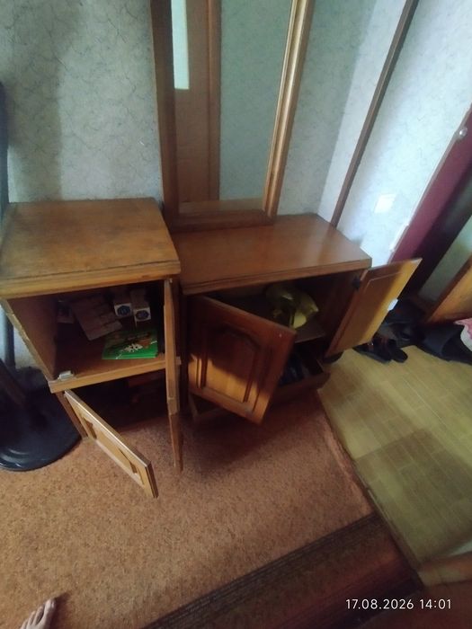 Прихожая с зеркалом