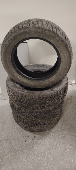 Продам зимние шины