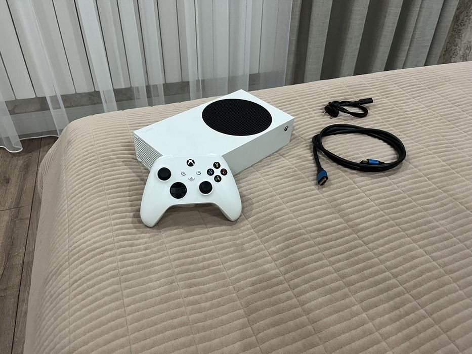 Xbox Series S 512GB + 29 игр + геймпад