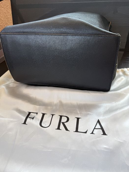 Furla чанти и несесери