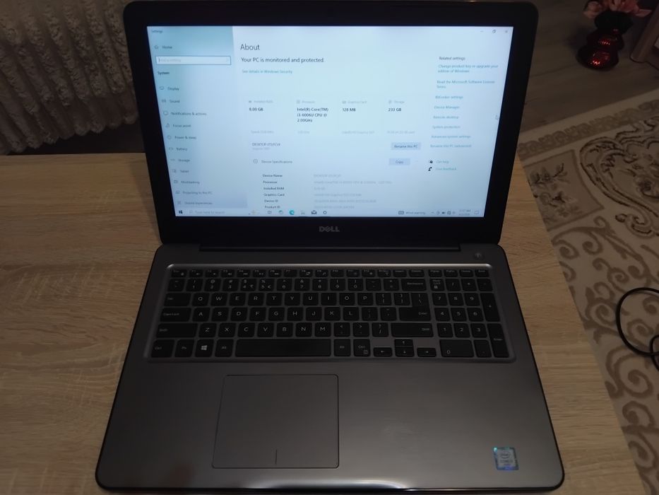 Laptop Lenovo IdeaPad 3 cu AMD Ryzen 3, Dell si Lenovo de 17 inch Full Hd