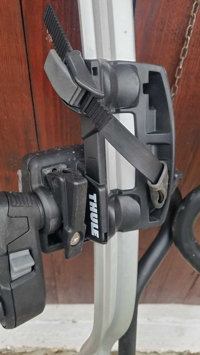 Bare Thule auto aproape noi foarte putin utilizate 2 buc