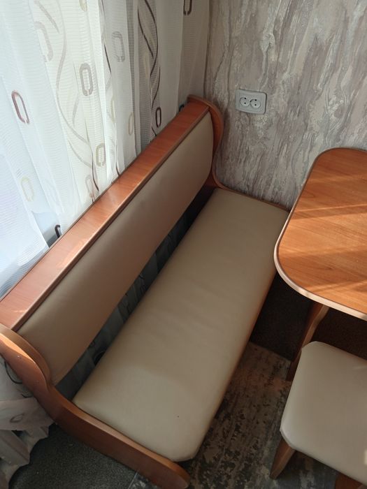 Продам кухонный уголок