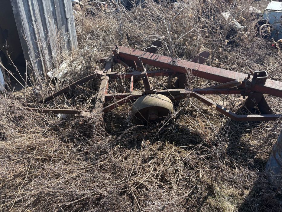 Плуг 4х корпусный