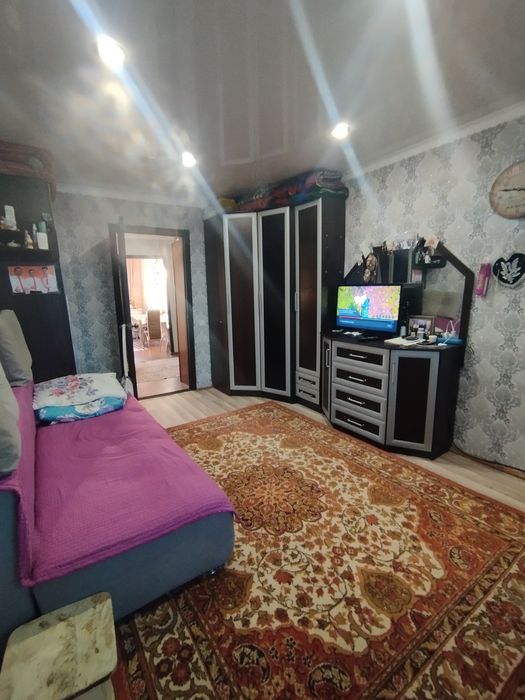 Срочно продам 4 комнатную квартиру