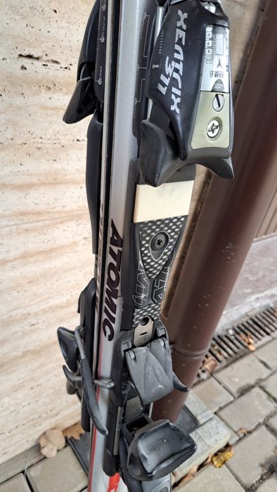 Ски ATOMIC Beta V 182 см + автомати – много добро състояние